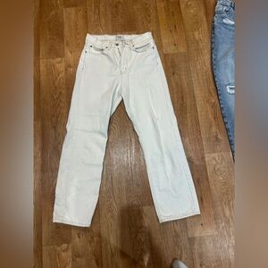 BDG White Straight Jeans Classic Style; cowboy Jean 29